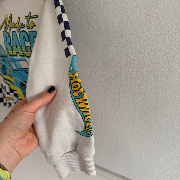 HOT WHEELS > Racing Crewneck - Picture 4 of 5